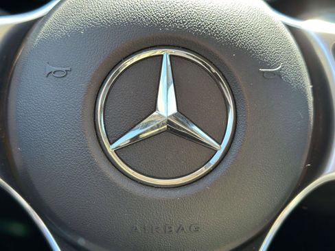 Used 2021 Mercedes-Benz GLC 300 4MATIC w/ Multimedia Package image 21