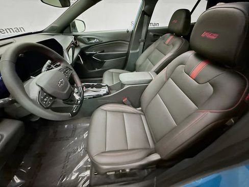 New 2026 Chevrolet Trax RS w/ Sunroof Package image 21