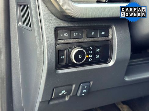 Used 2024 Ford F450 Platinum w/ FX4 Off-Road Package image 15