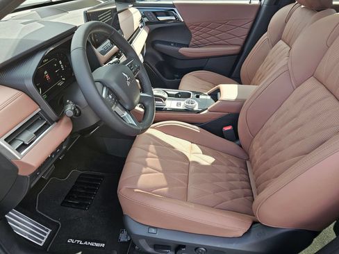 New 2026 Mitsubishi Outlander SEL AWD/4WD image 17