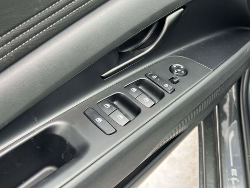 New 2026 Hyundai Elantra SEL Sport Premium FWD image 28