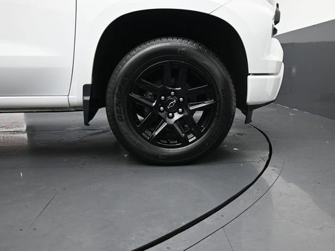 Used 2022 Chevrolet Silverado 1500 Custom AWD/4WD image 11
