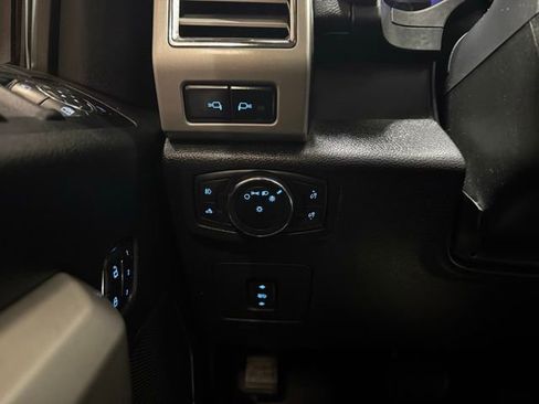 Used 2015 Ford F150 Lariat w/ Equipment Group 502A Luxury image 15