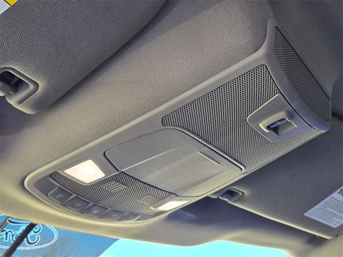 Used 2015 Ford F150 XLT w/ Equipment Group 302A Luxury image 10