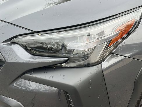 Certified 2025 Subaru Outback Premium image 8