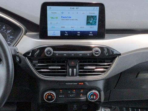 Certified 2022 Ford Escape SE FWD image 18