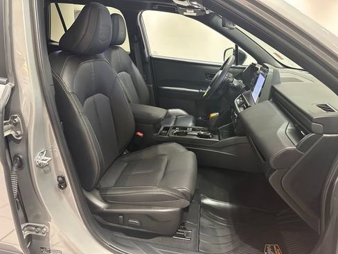 Used 2026 Subaru Outback Wilderness w/ Wilderness Plus Package AWD/4WD image 8