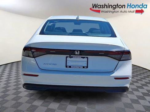 Certified 2023 Honda Accord EX image 5