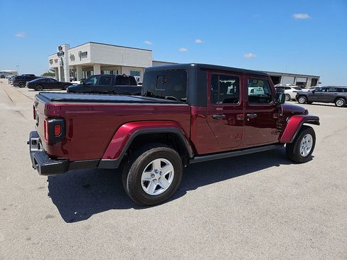 Used 2021 Jeep Gladiator Sport AWD/4WD image 8