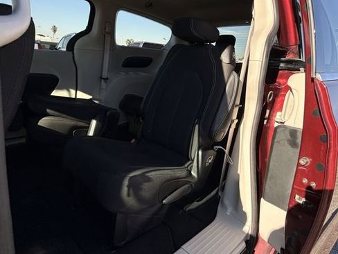 Used 2023 Chrysler Voyager LX FWD image 23