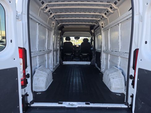 Used 2023 RAM ProMaster 2500 image 9