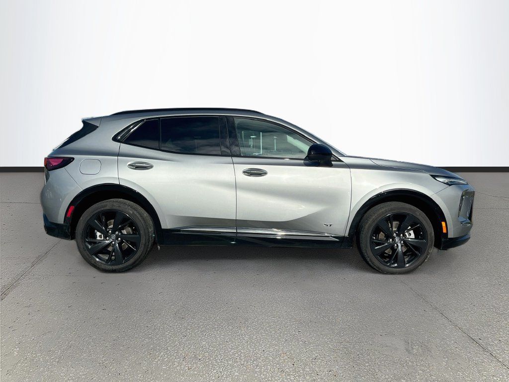 Used 2025 Buick Envision Sport Touring AWD/4WD image 8