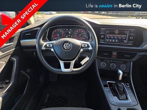 Used 2021 Volkswagen Jetta S image 19