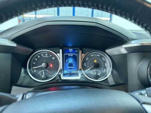 Used 2023 Toyota Tacoma Limited image 22