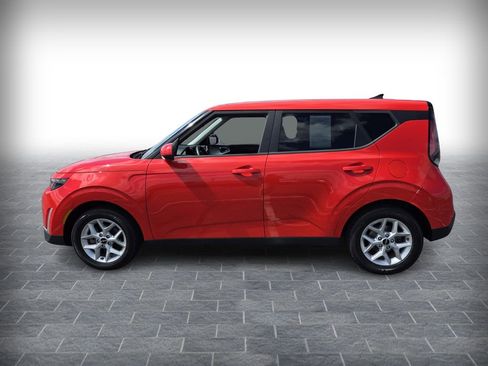 Used 2024 Kia Soul LX w/ Option Group 015 image 3