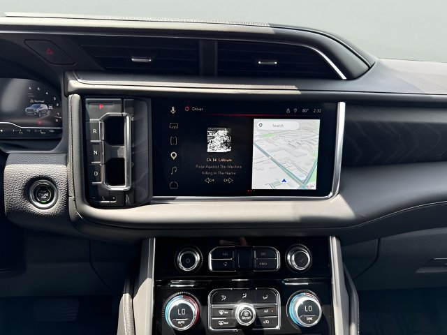 Used 2023 GMC Yukon Denali AWD/4WD image 18