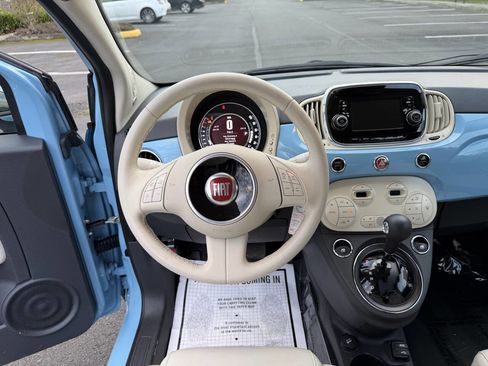 Used 2017 FIAT 500 Lounge image 18