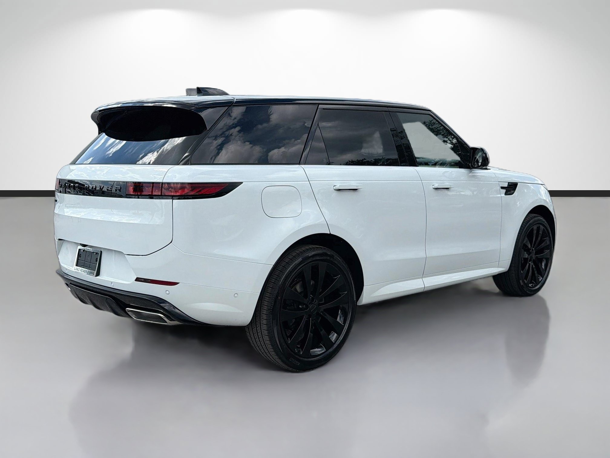 New 2027 Land Rover Range Rover Sport Dynamic SE AWD/4WD image 5