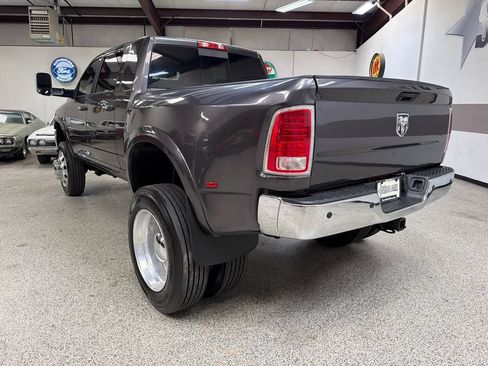 Used 2015 RAM 3500 Laramie w/ Convenience Group AWD/4WD image 5
