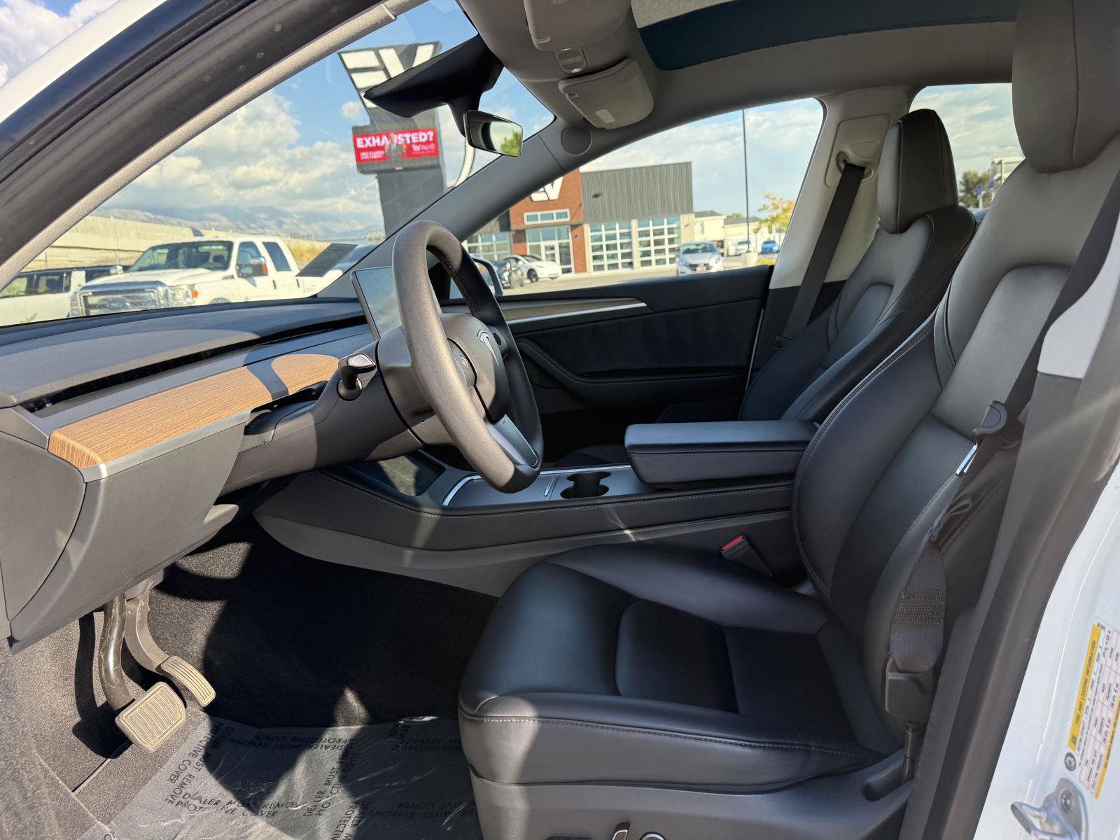 Used 2023 Tesla Model Y Long Range AWD/4WD image 13