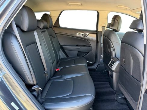 Used 2023 Kia Sportage EX FWD image 20