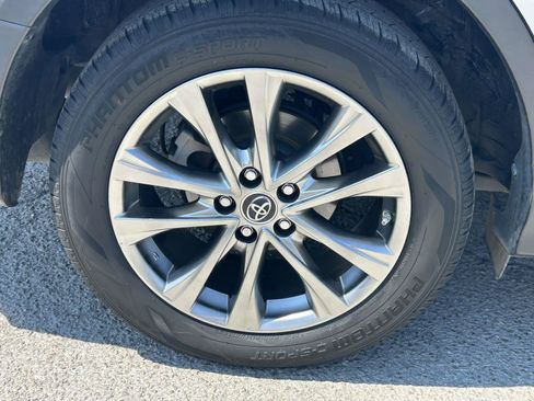 Used 2016 Toyota RAV4 Limited AWD/4WD image 9
