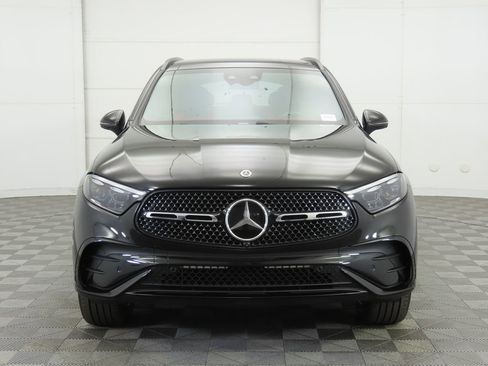 Certified 2025 Mercedes-Benz GLC 300 4MATIC image 2