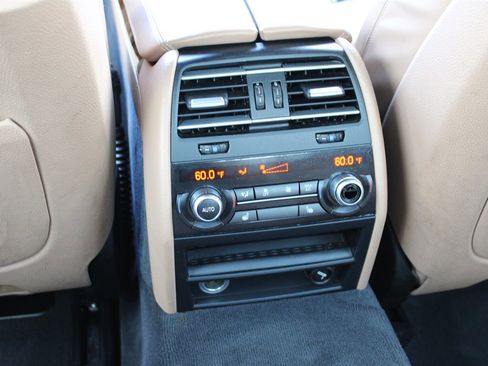 Used 2015 BMW 750Li xDrive image 20