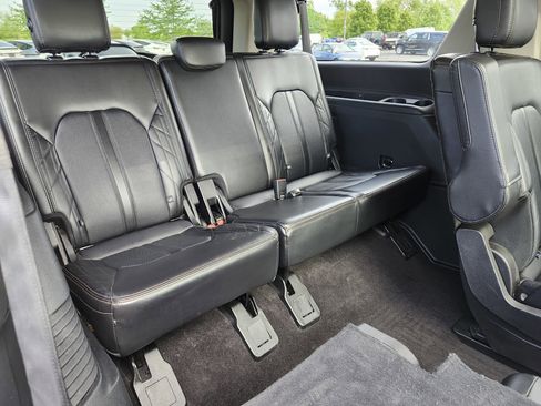 Used 2020 Ford Expedition Max Platinum AWD/4WD image 23