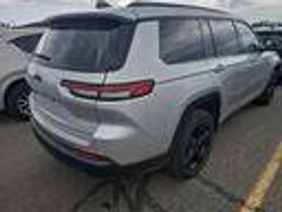 Used 2023 Jeep Grand Cherokee L Laredo