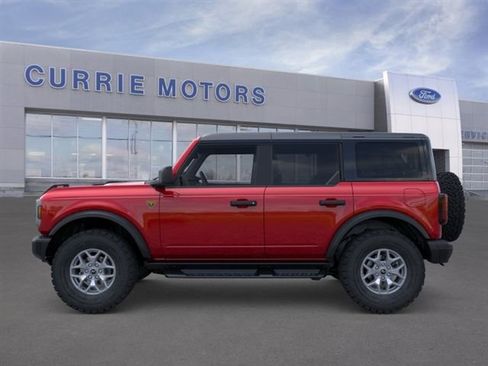 New 2025 Ford Bronco Badlands AWD/4WD image 3