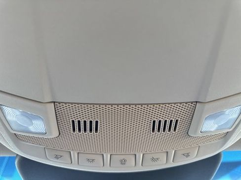 Used 2019 Lincoln Nautilus Select AWD/4WD image 18