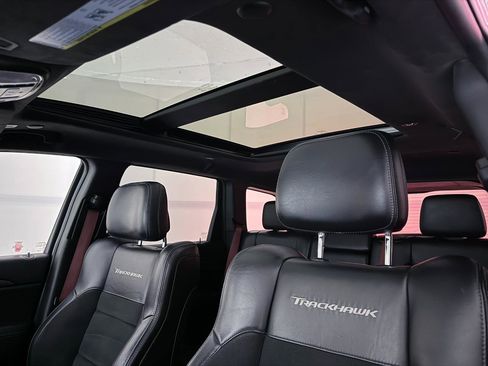 Used 2020 Jeep Grand Cherokee Trackhawk AWD/4WD image 23