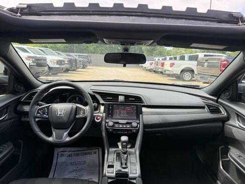 Used 2018 Honda Civic EX image 17
