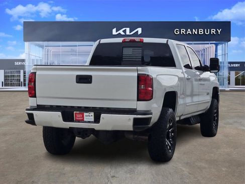 Used 2019 Chevrolet Silverado 2500 High Country w/ Duramax Plus Package image 5