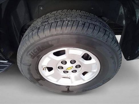 Used 2010 Chevrolet Tahoe LT RWD image 12