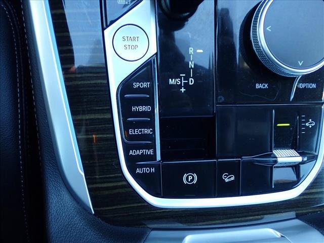 Used 2021 BMW X5 xDrive45e w/ Parking Assistance Package AWD/4WD image 24