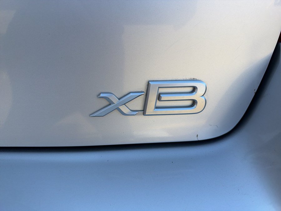 Used 2014 Scion xB FWD image 30