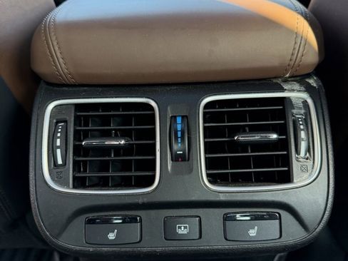 Used 2019 Acura RLX Sport Hybrid w/ Advance Pkg image 11