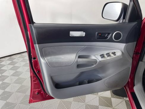 Used 2005 Toyota Tacoma PreRunner w/ TRD Off-Road Pkg #2 RWD image 15