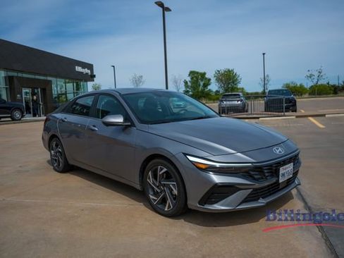 Used 2024 Hyundai Elantra Limited FWD image 7