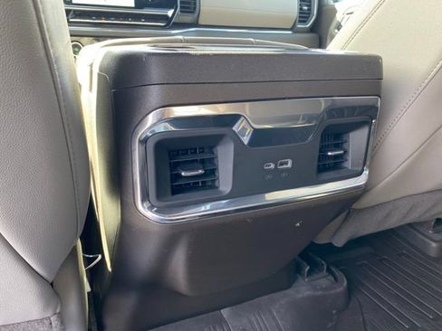 Used 2023 GMC Sierra 1500 SLT w/ SLT Premium Package AWD/4WD image 19