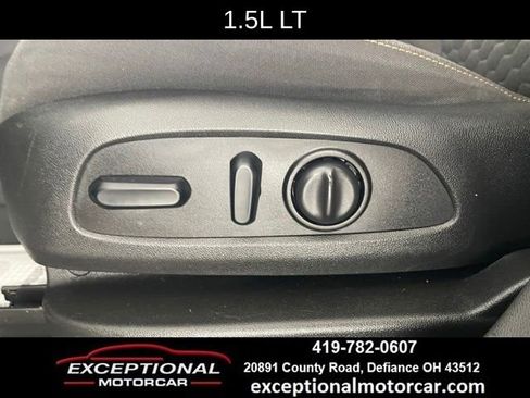 Used 2021 Chevrolet Equinox LT FWD image 34
