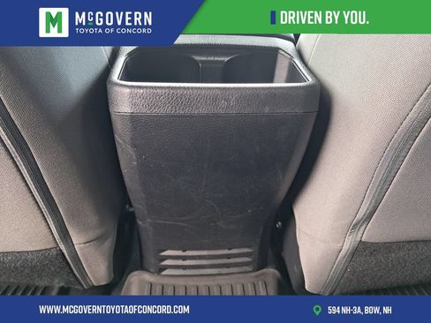 Used 2023 Toyota Tacoma SR5 AWD/4WD image 16