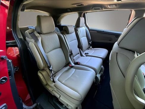 Certified 2024 Honda Odyssey Elite image 25