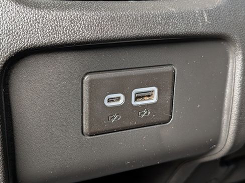 Certified 2025 Chevrolet Blazer LT AWD/4WD image 13