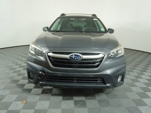 Used 2022 Subaru Outback Premium AWD/4WD image 2