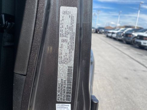 Used 2025 Jeep Wrangler Unlimited Sahara AWD/4WD image 32