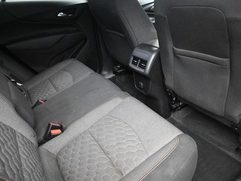 Used 2018 Chevrolet Equinox LT FWD image 10