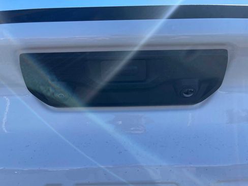 Used 2025 Chevrolet Silverado 1500 LT image 15